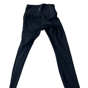 Black Lulu size 4 leggings